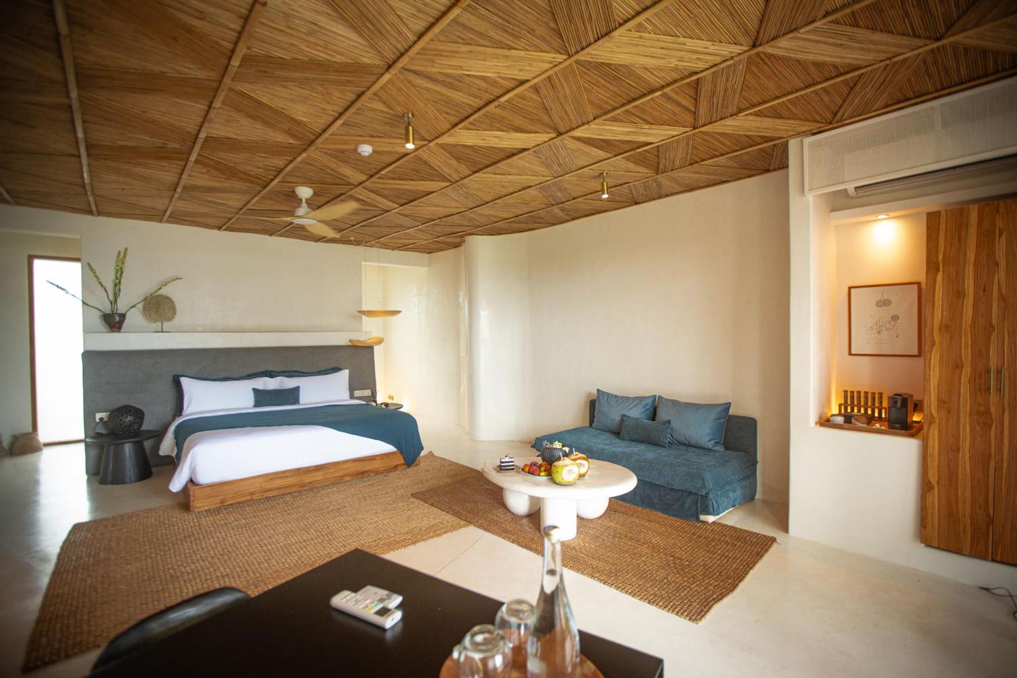 Oshom Bali At Nuanu Creative City Selemadeg Zimmer foto