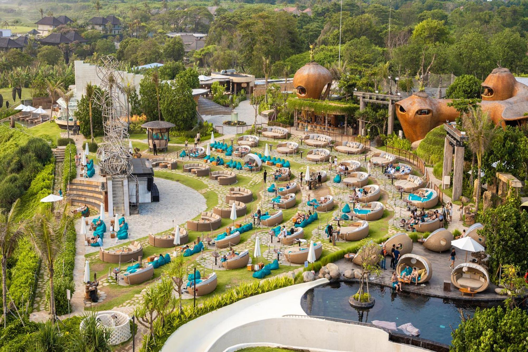 Oshom Bali At Nuanu Creative City Selemadeg Exterior foto